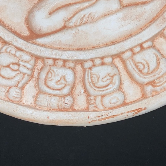 EUC Vintage 90’s Plaster Mayan Calendar Wheel Souvenir from Cancun, Mexico - Picture 6 of 14